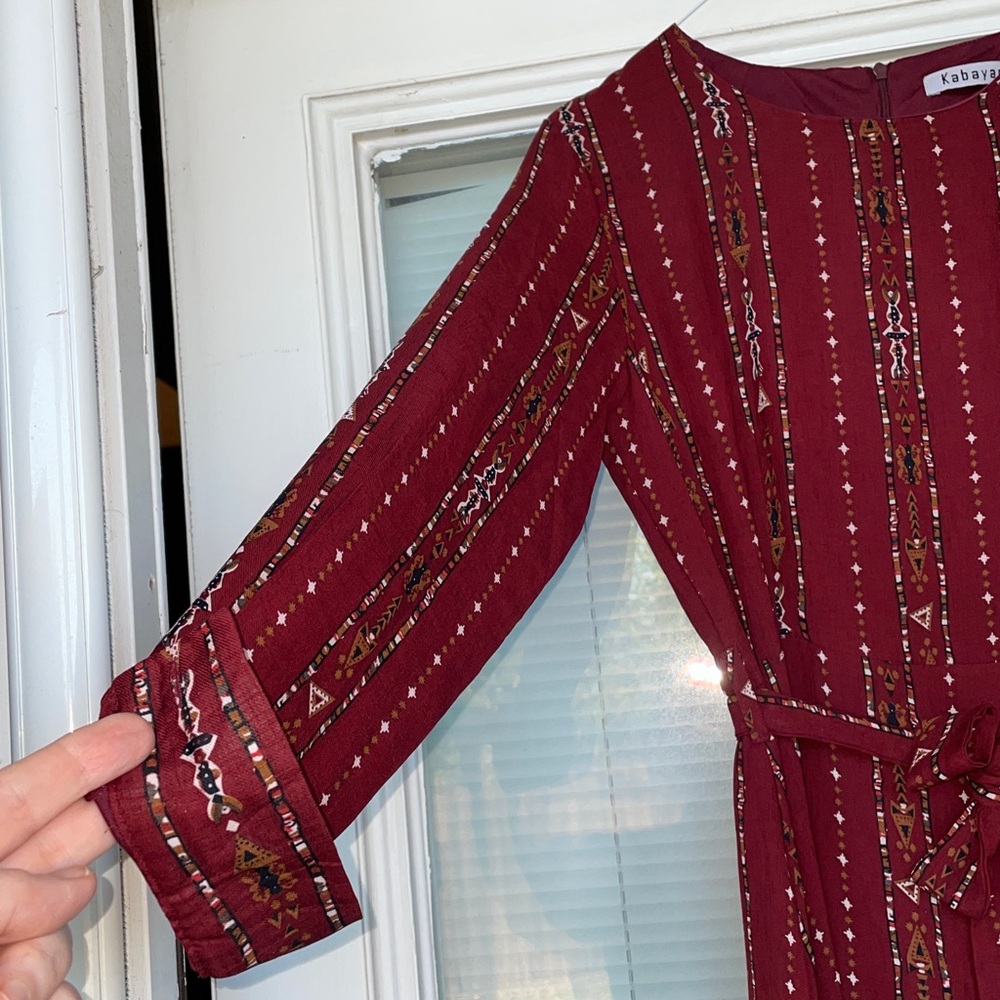 Elegant Burgundy Maxi Dress with long sleeve very nice - Picture 7 of 10